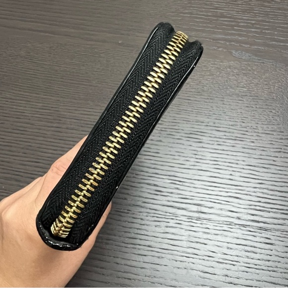 Givenchy croc wallet - Picture 5 of 8